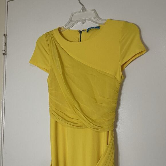 Alice + Olivia Goddess yellow wrap short sleeve bodycon mini silk dress US 2 - Picture 2 of 7